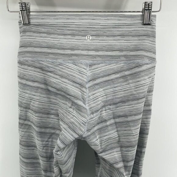 LULULEMON High Times Pant Cyber Stripe White Silver Fox sz 4 - Picture 5 of 10